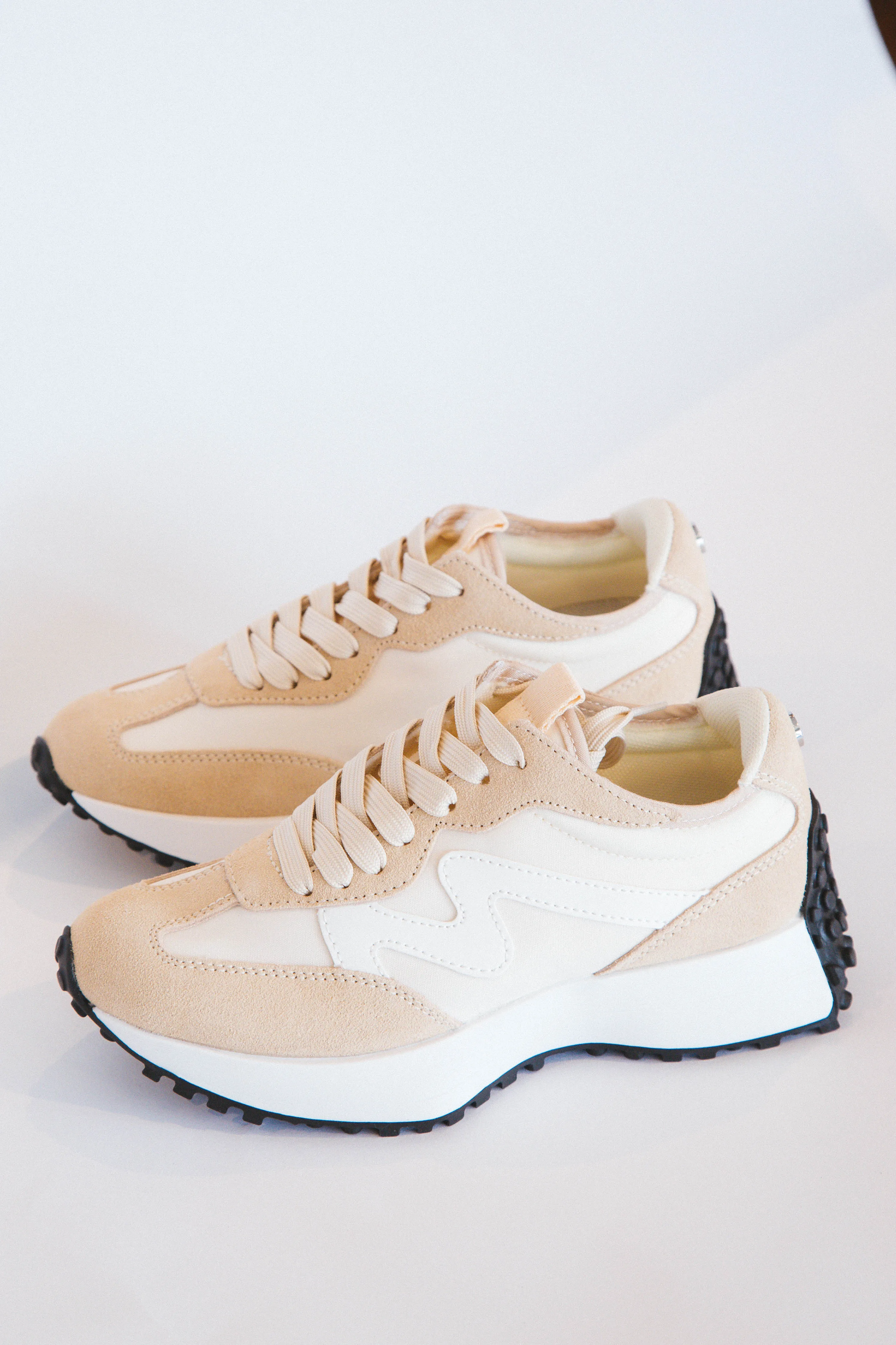 Campo Retro Lace-Up Sneaker, Natural Multi | Steve Madden